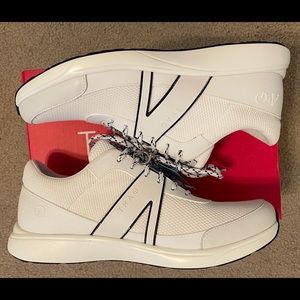 🔥BNWT🔥Alegria TRAQ Qarma White, Size 42, Wm 11